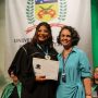 Conselheira Laís Concellos entrega Prêmio Destaque Estudantil em formatura de Enfermagem da UFSC